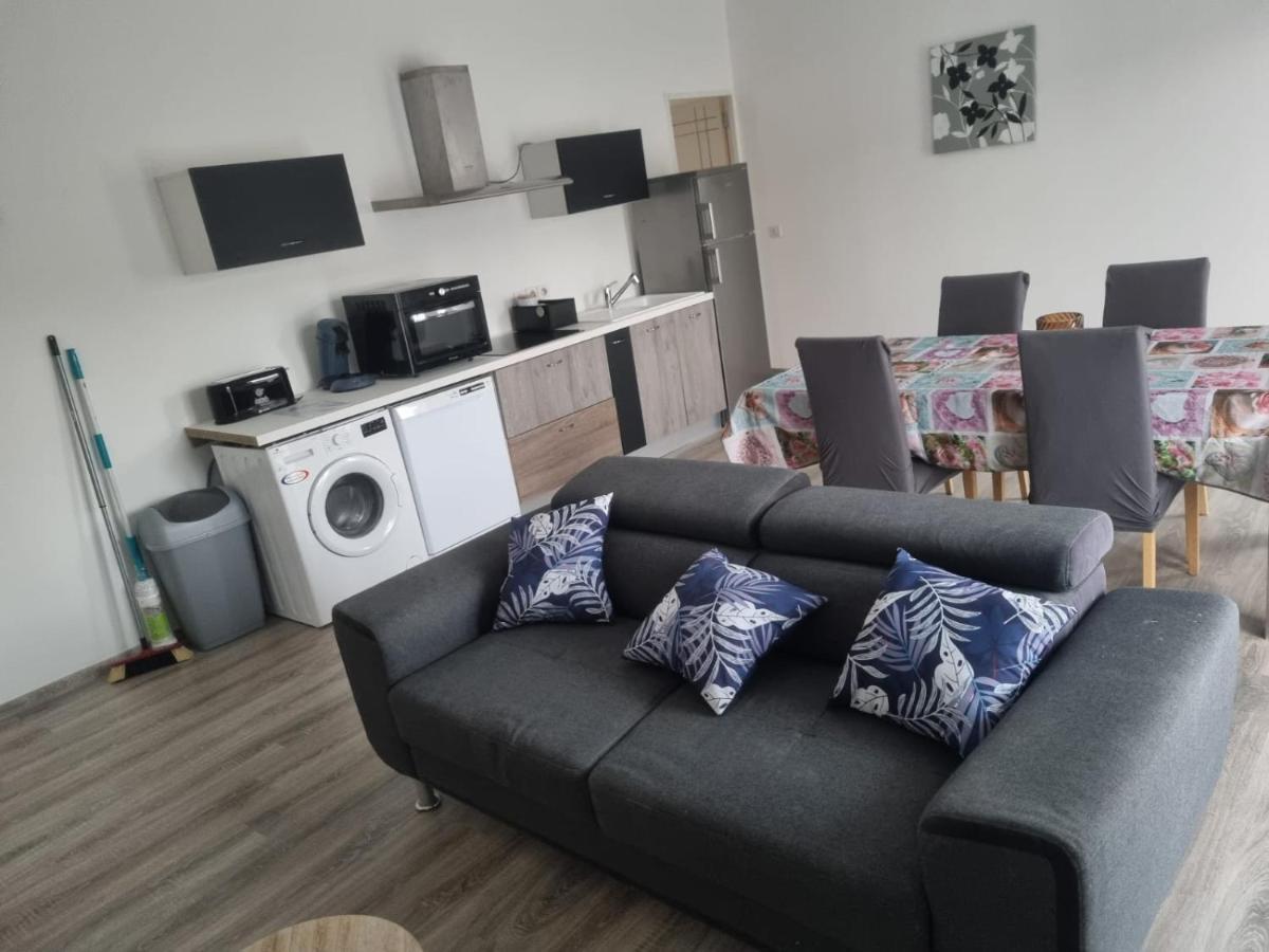Appartement Sejour , Cure Cransac Au 1Er Etage 2 Nuits Minimum Luaran gambar